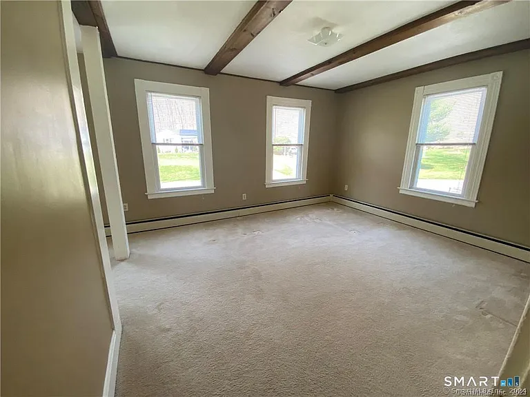 114 Nooks Hill Rd — Photo 8
