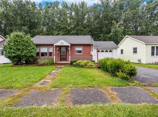 415 McGuire St, Oneida, NY 13421