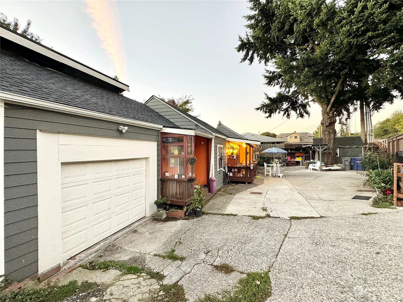 523 Main Avenue S photo 1