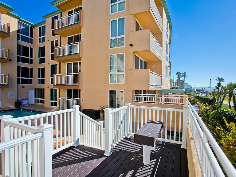 4627 Ocean Blvd #220 — Photo 39