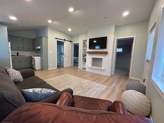 5th image of 63479 W Fish Lake Rd