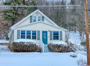 482 Lake Catalpa Rd, Dallas, PA 18612