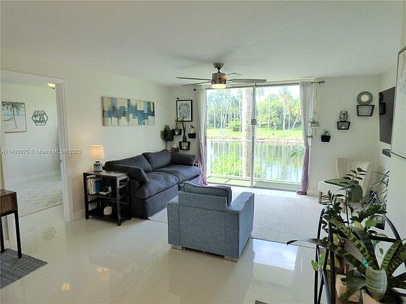 3rd image of 1740 NW North River Dr APT 226