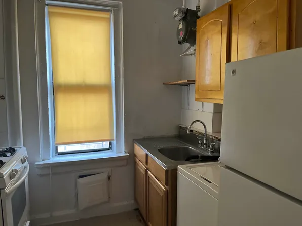 558 West 189th Street image 1 of 5