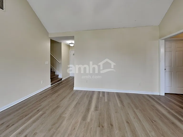 304 High Point Pl — Photo 7