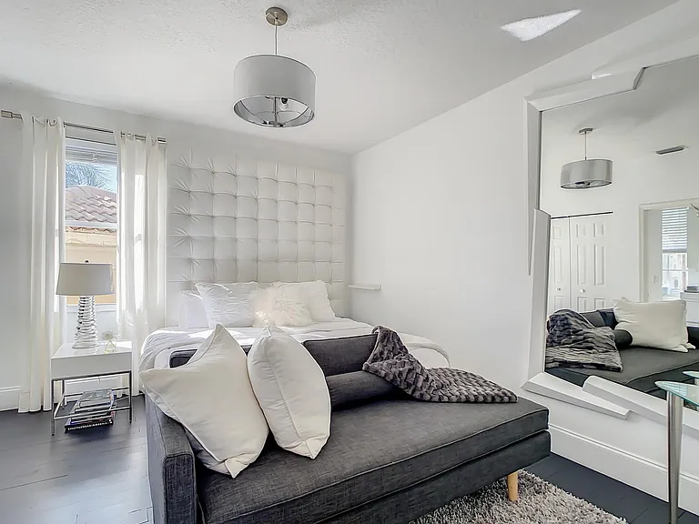 Resort Ln — Photo 18