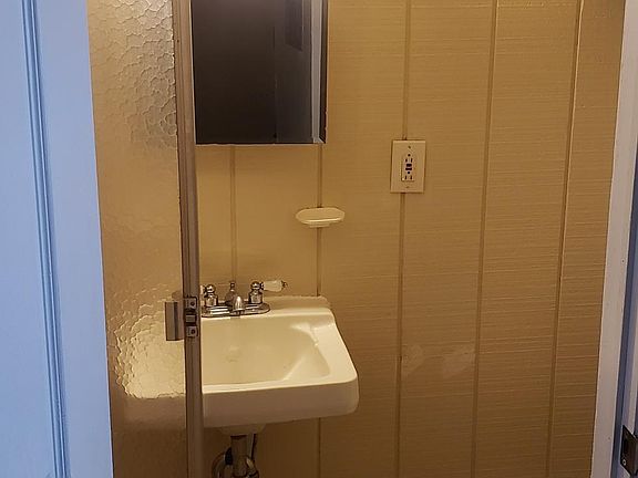4th image of 2 N Chester Pike APT 5