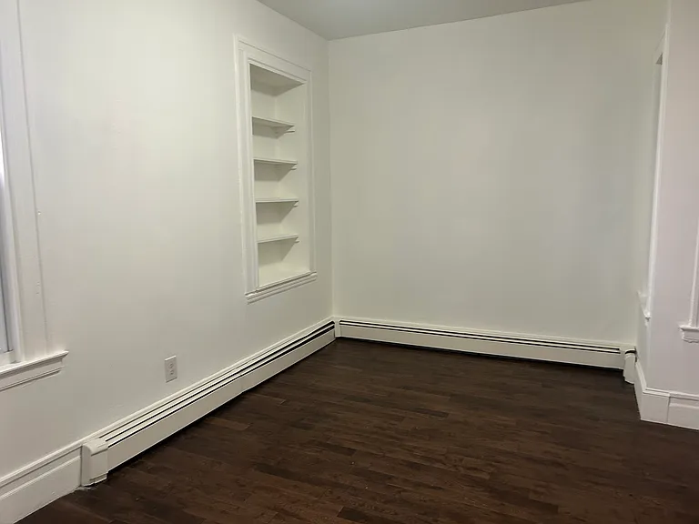 513 Bangs Ave #4 — Photo 10