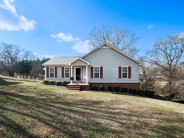 606 Hudson St, Tuscumbia, AL 35674