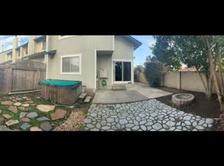 1 Meridian Cir, Rohnert Park, CA 94928