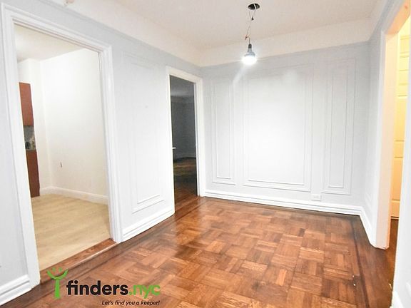 4th image of 1011 Sheridan Ave APT E16