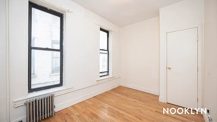 Rented by Nooklyn NYC LLC | media 12