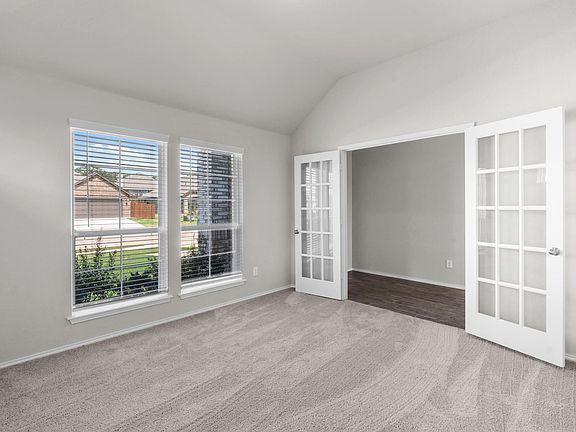 5th image of 113 Vickie Dr