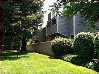 5th image of 105 Lorain Pl