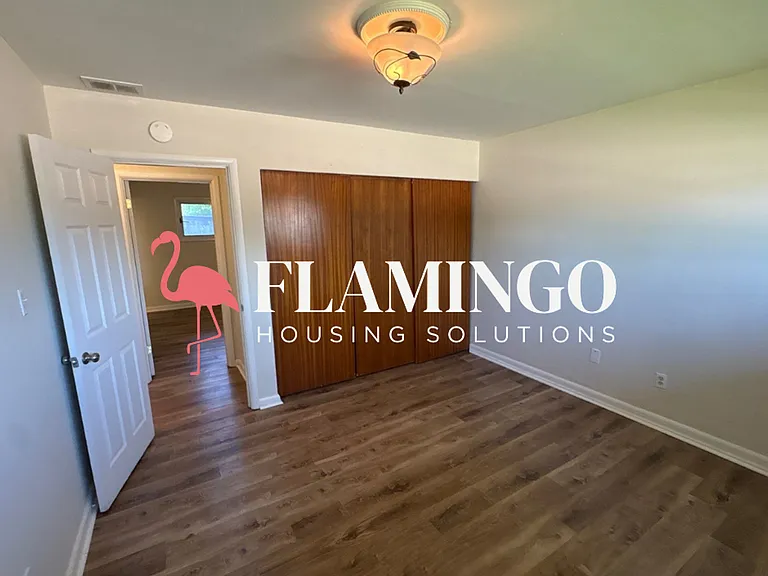 305 E Whittier Ave — Photo 7