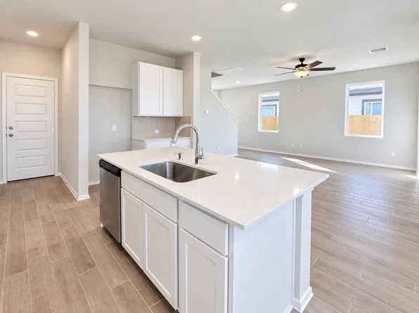 399 Hickory Hills Dr, Pattison, TX 77423