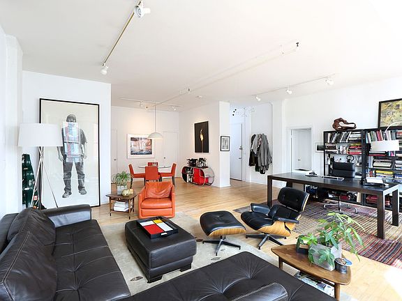 3rd image of 521 W 23rd St Floor 8