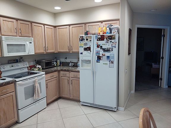 4th image of 16491 Millstone Cir Unit 102