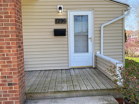 5th image of 1290 Webb Rd