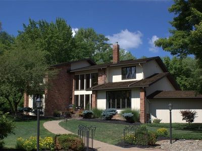 12 Hunting Hollow Dr, Pepper Pike, OH, 44124