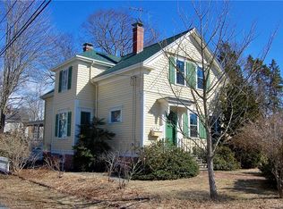 84 Alfred Drown Rd, Barrington, RI 02806
