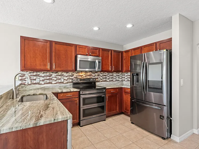 1752 Portcastle Cir — Photo 24