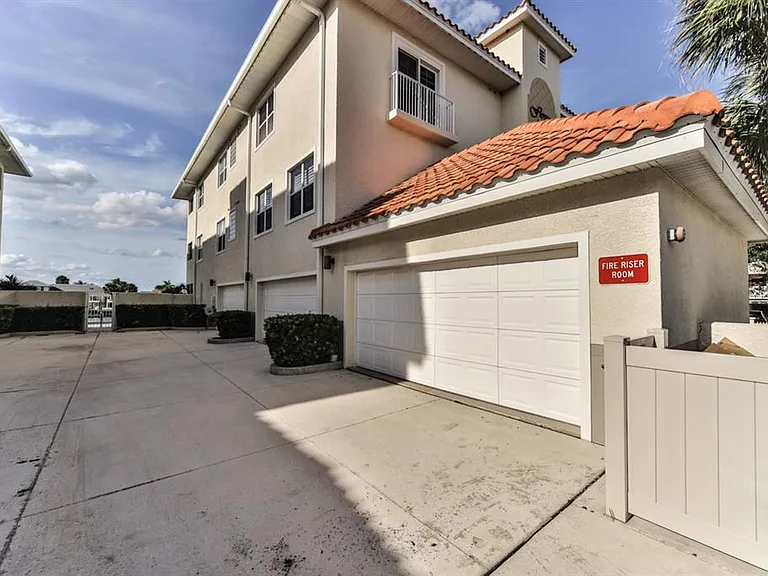 273 Middle Way #G — Photo 4