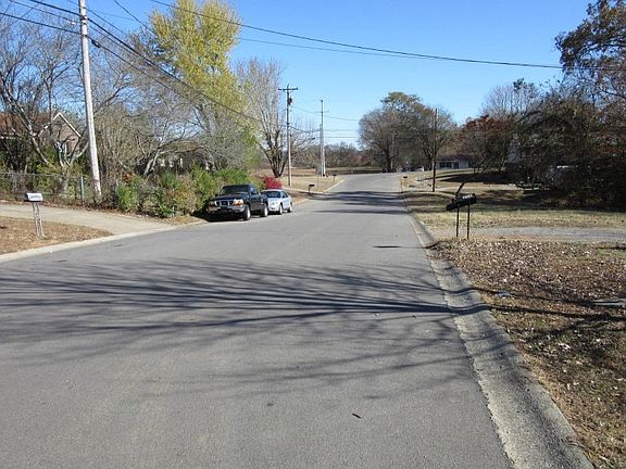 5th image of 208 Al Oerter Dr