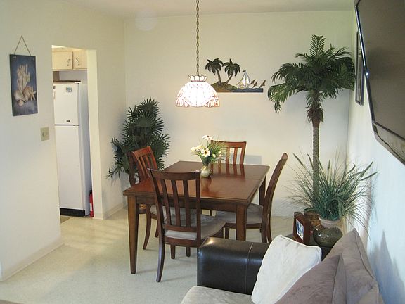 5th image of 3850 NE 21st Ave APT 6