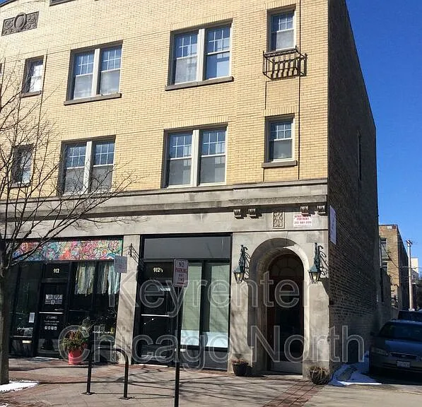914 Sherman Ave — Photo 1