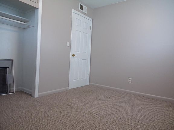 5th image of 14913 Myola Ave