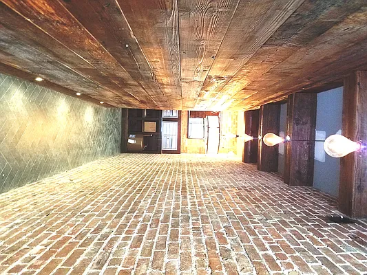 Rented by AD Real Estate Investors | media 17