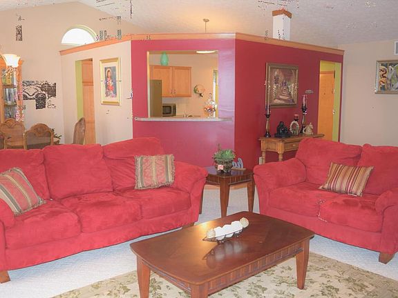 3rd image of 2414 Abbey Knoll Dr