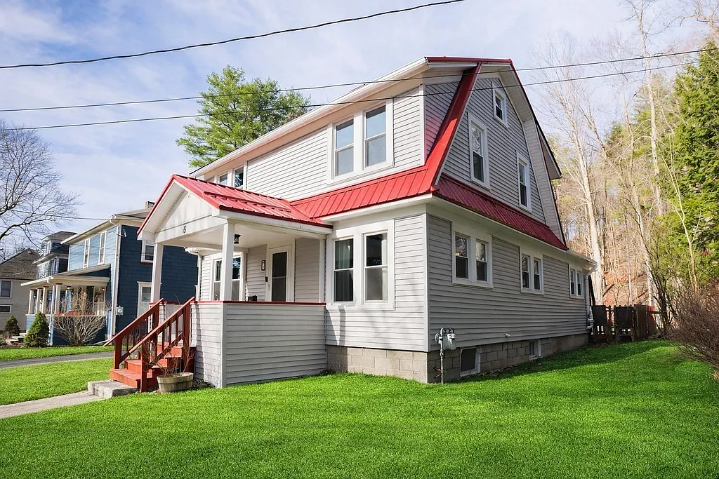 5 Woodside Ave photo 1