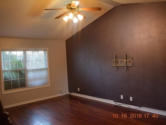3rd image of 2648 Denver Ct