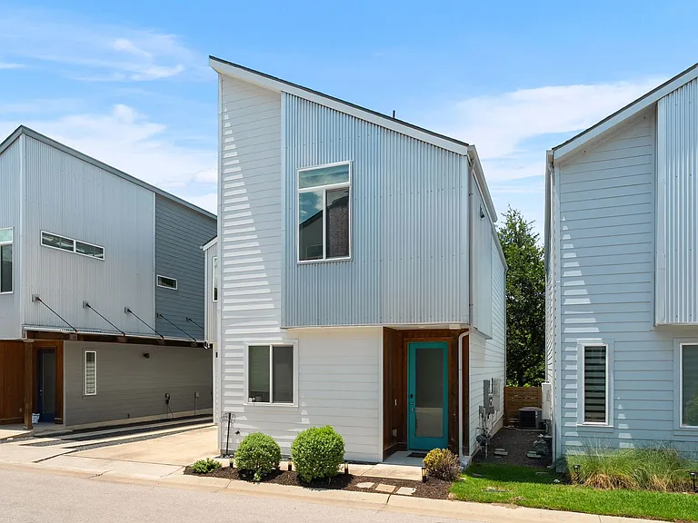 705 N Bluff Dr #6 — Photo 12