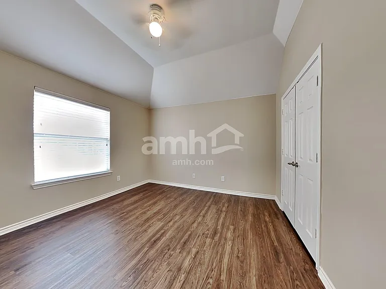 2525 Stone Meadows Dr — Photo 19