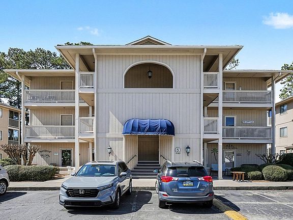 2nd image of 4262 Pinehurst Circle #S6