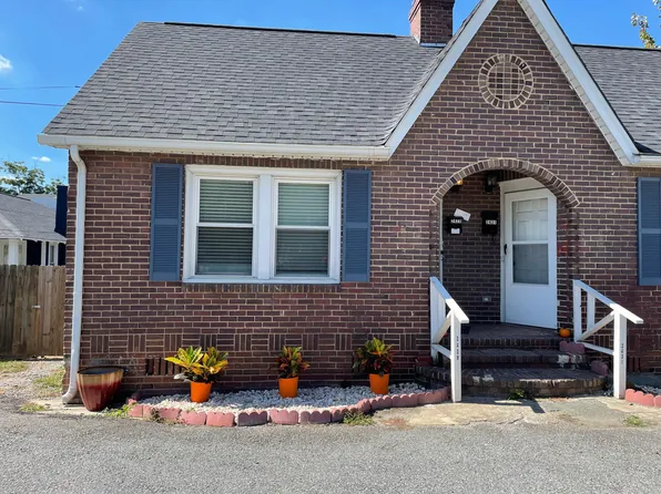 2429 The Plz #2429, Charlotte, NC 28205