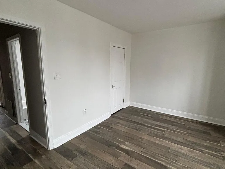 2525 Shields St — Photo 4