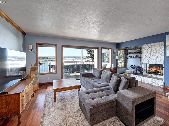 5th image of 616 N Tomahawk Island Dr