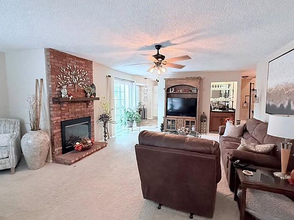 5th image of 2926 SW Foxcroft 3 Ct