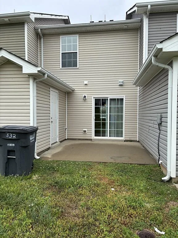 332 Sam Houston Circle — Photo 2