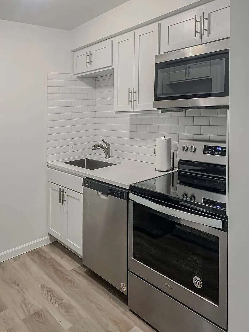 33354 Kingslane Ct — Photo 1