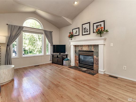 5th image of 6722 43rd Street Ct NW