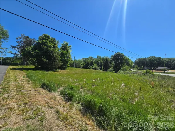 24910 Birdhouse Ln #1, Locust, NC 28097