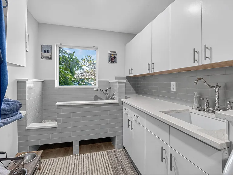 6701 Hillside Ln — Photo 32