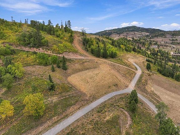 3rd image of 6 Deer Mountain Rd