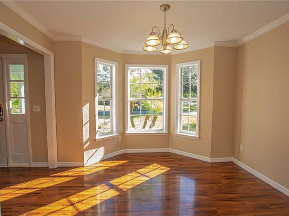 4th image of 4802 Derry Ct