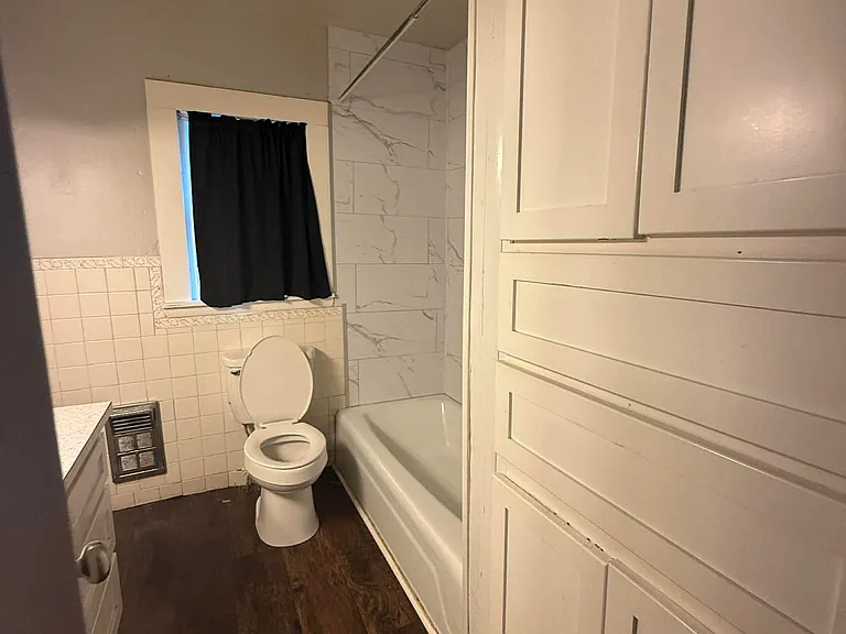 909 N Pottenger Ave — Photo 10
